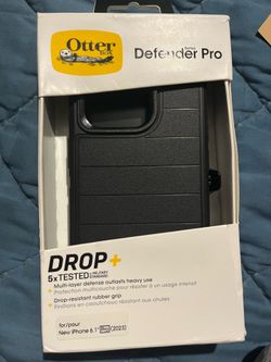 Otterbox phone case iPhone 15 pro defender series’s