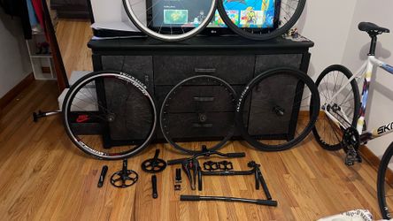 fixie parts wheels bars stem saddle cranksets