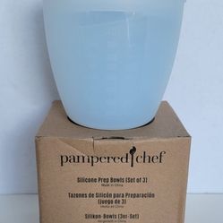 NIB Pampered Chef Silicone Prep Bowls