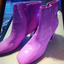 BAMBOO PINK FAUX LEATHER BOOTIES SIZE 9