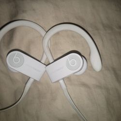 Powerbeats 3