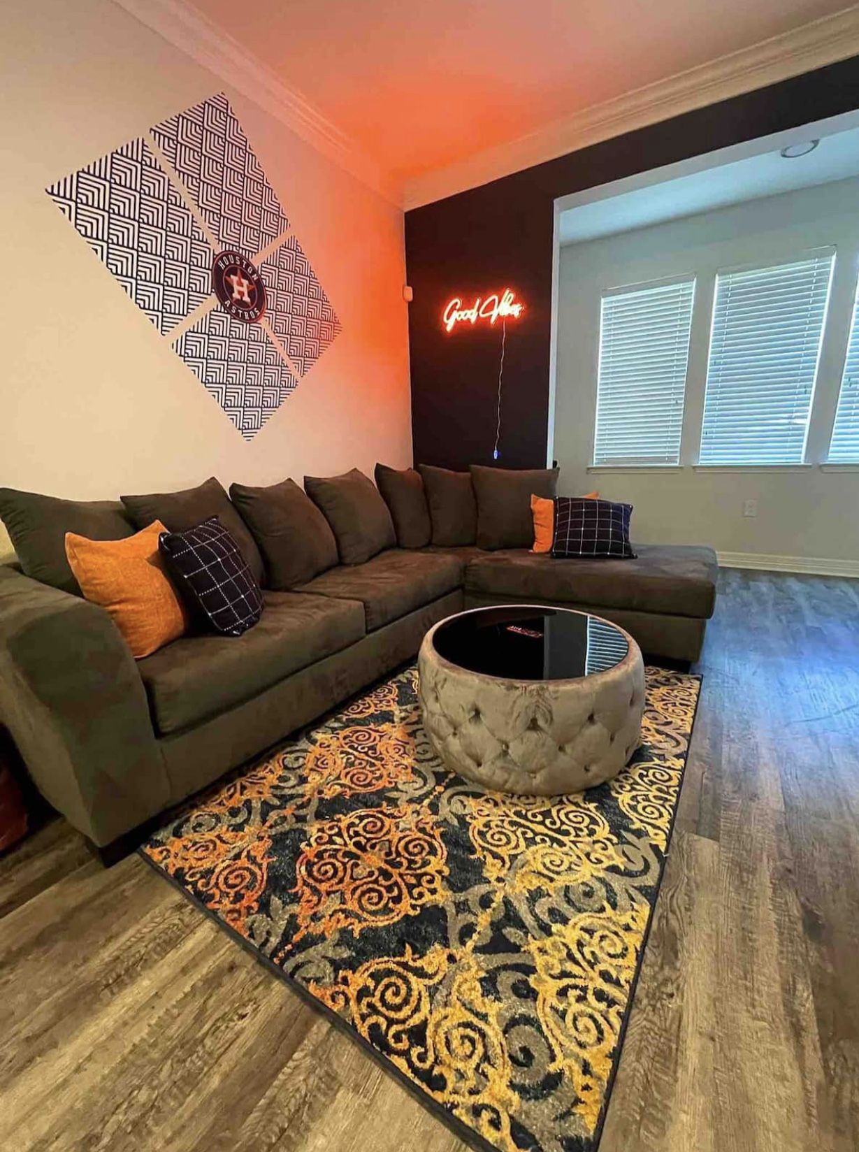 Everything $900! Airbnb Furniture