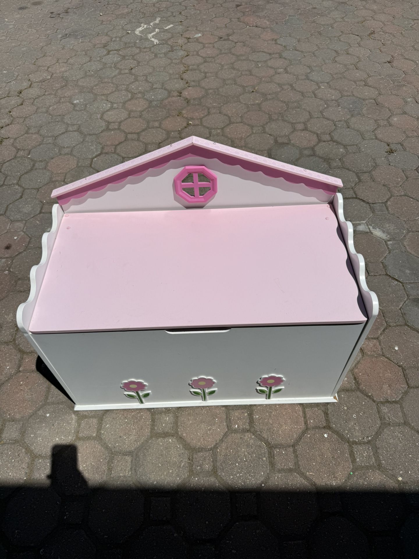KidKraft Girl’s Toy Storage / Chest Box / Bench