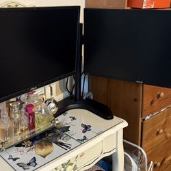 Dual Monitors With Stand