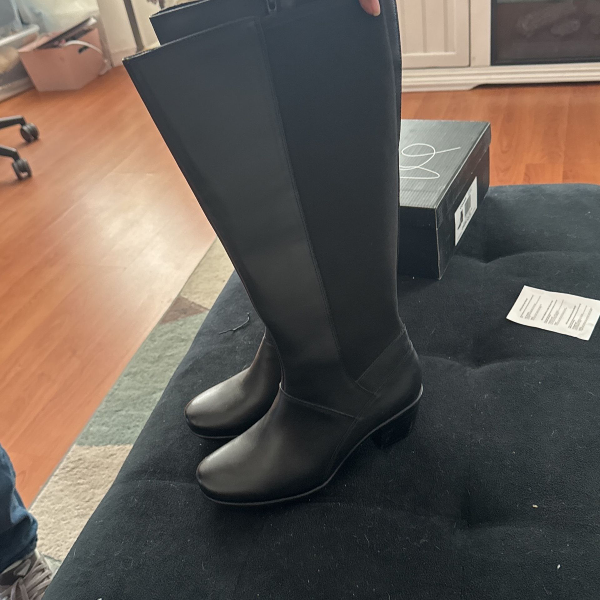 Black Boots