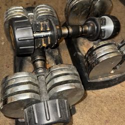 Adjustable dumbbells