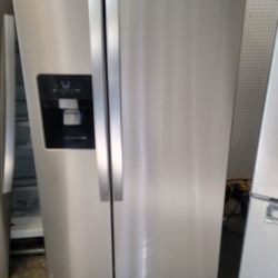 Whirlpool Fridge 33wide 