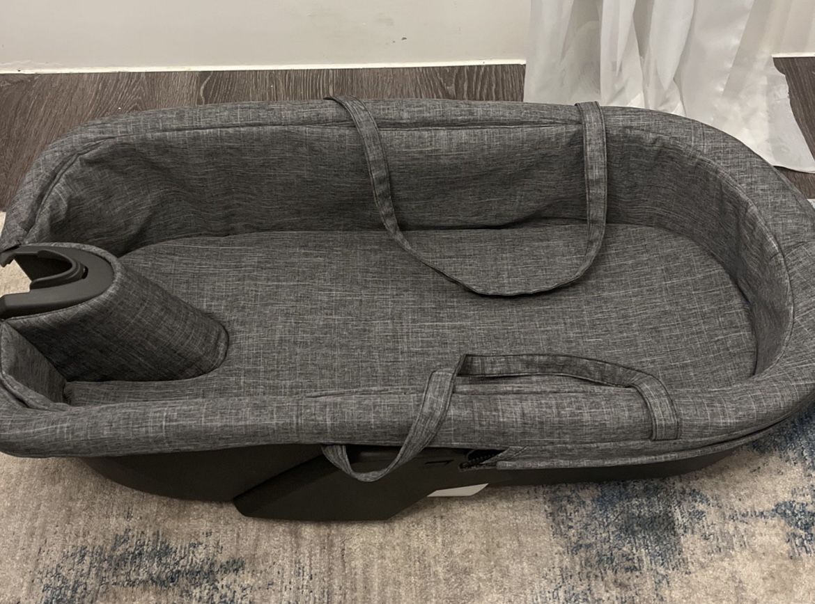 Stokke Xplory Carry Cot In Grey!!Used 2 Times Excellent Condition!!!