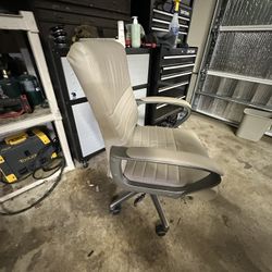 Desk Chair 