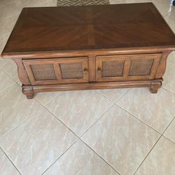Center Living/Family Room Table