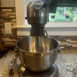 KitchenAid Professional 600 Series 6-Quart Stand Mixer – Excellent Condition