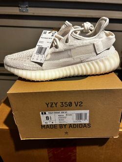 White Yeezy Boost 350