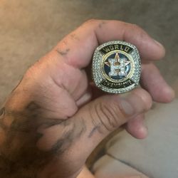 2017 World Champions Astros Replica Ring 