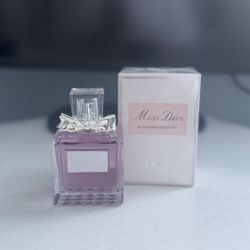Two Set Women And Mean Dior Fragrance