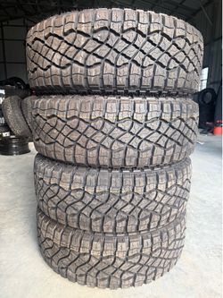 LT285/70/17 Goodyear M/T