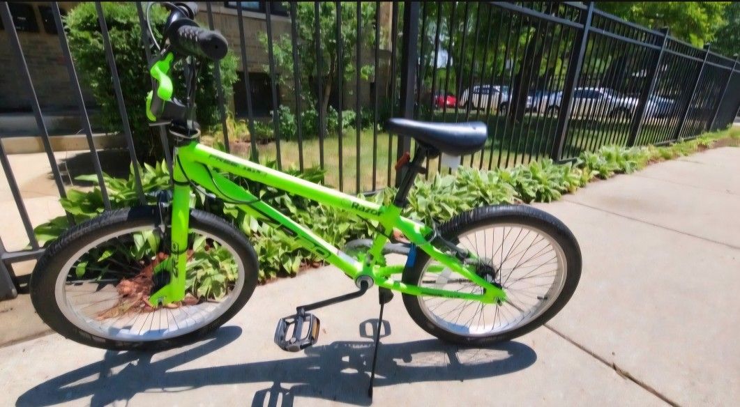 Razor ZR20 freestyle Bike