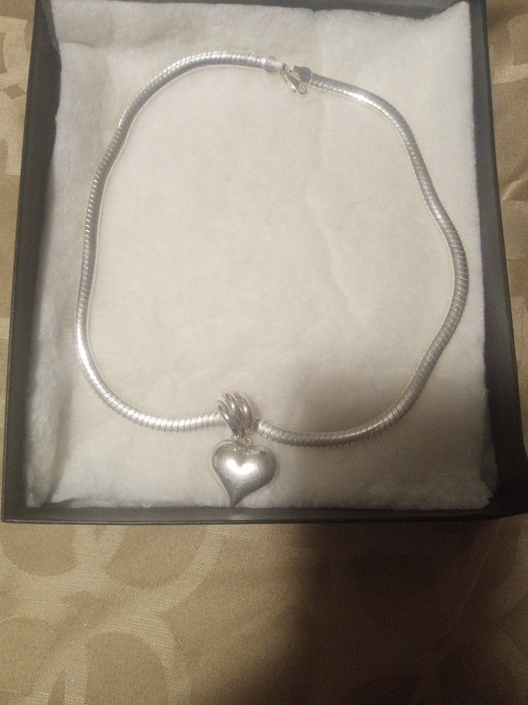 Beautifully Crafted Italian Sterling Silver With Charm
