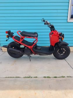 Honda ruckus scooter for parts price is firm