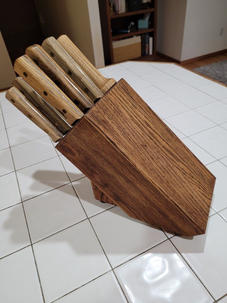 Vintage Carvel Hall Knife Set & Block