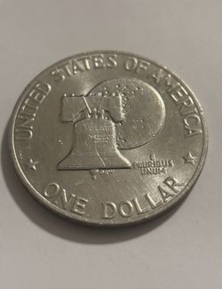 1(contact info removed) Eisenhower Liberty Bell Moon One Dollar US Bicentennial Coin