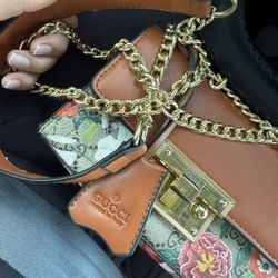 PURSE 
