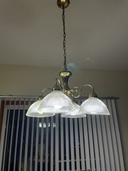 Hanging light chandelier