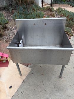 Industrial sink