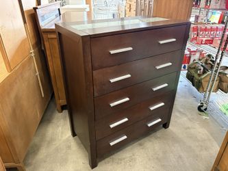 Contemporary Espresso Finished Wooden 5 Drawer Dresser with Top Inset Glass Panel