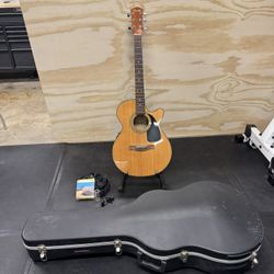Fender Acoustic / Electric Guitar