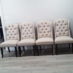 4 Dining Fancy Chairs Than Light Color