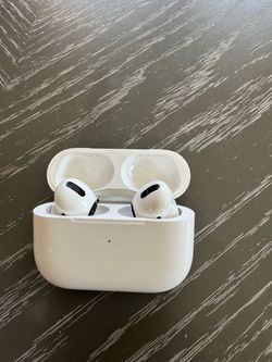 Apple AirPods Pro 1st generation