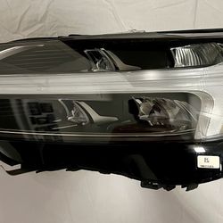 Volvo XC60 Headlight Driver Side