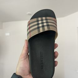 Burberry Slides 