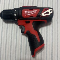 Milwaukee M12 Drill