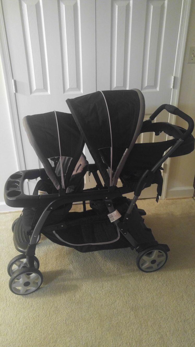 Graco double stroller $130 almost new
