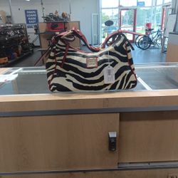 Purse Dooney & Bourke