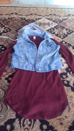 Vestido talla S.. chaleco talla S...