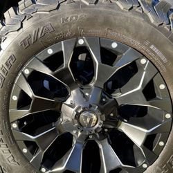 Premium Fuel Off-Road Wheels & BFGoodrich KO2 All-Terrain Tire Set - Excellent Condition!