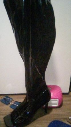 Black Leather Open Toed Heels 
