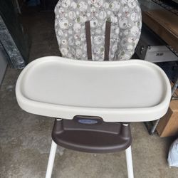 High Chair Like New