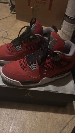 Jordan 4s