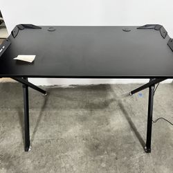 Gaming Desk – Carbon Fiber Style Top