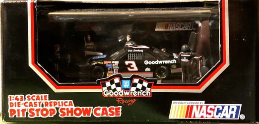 Racing Champions Nascar #3 Dale Earnhardt 1:43 Scale Diecast Pit Stop Show Case (New)