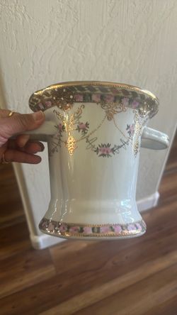 Beautiful Nippon Vase