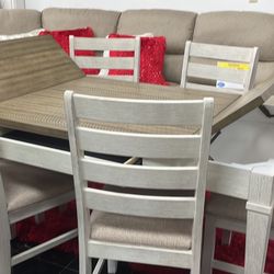 NICE STORAGE TABLE WITH 6 CHAIRS 