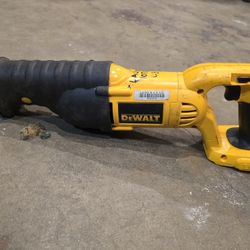 DEWALT 18V Cordless Reciprocating Saw (Model DC385) – Tool Only, No Battery

