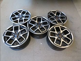 Jeep Wrangler OEM wheels 17x7 (17x7.5)