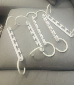 5 Multiple Hangers