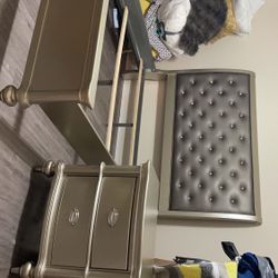 5PC Sofia Queen Bedroom Set 