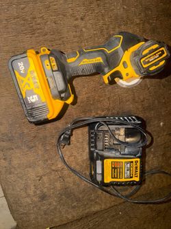DeWalt 20V Brushless Cordless Tool with Battery and Charger